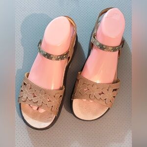 JBU By Jambu Wildflower Womens Sandals Size 9 Brown Open Toe Slingback Floral